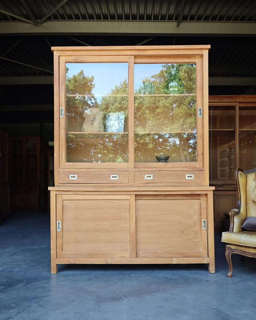 Vintage teak schoolkast | Servieskast | Buffetkast #8256, Huis en Inrichting, Kasten | Buffetkasten, Gebruikt, Met deur(en), -