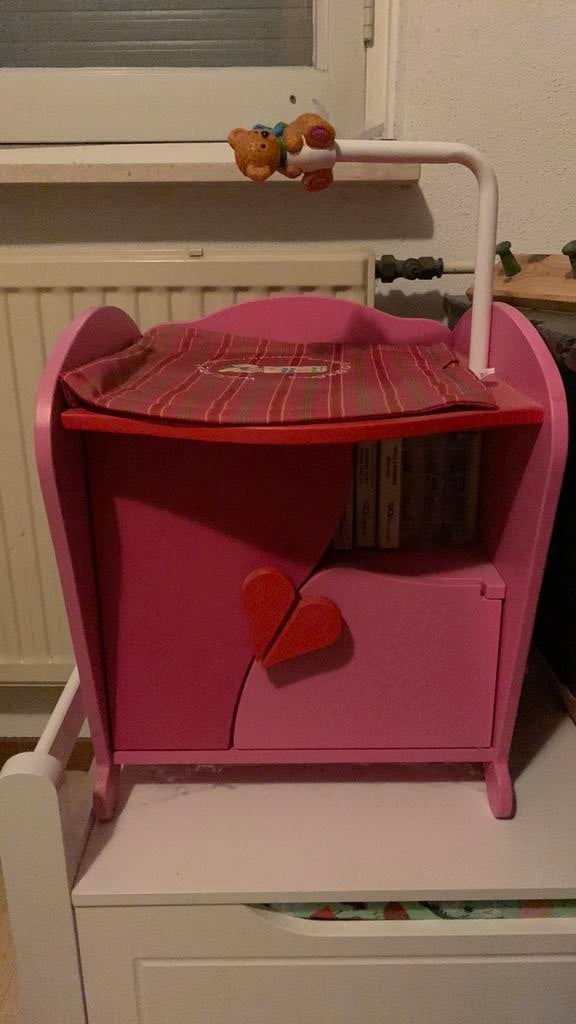 Roze nachtkastje / Commode voor pop, Ophalen of Verzenden, Zo goed als nieuw