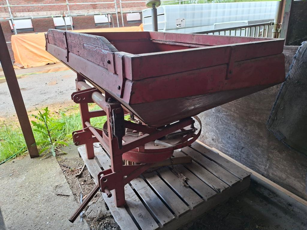 Lely kunst mest strooier, Ophalen of Verzenden