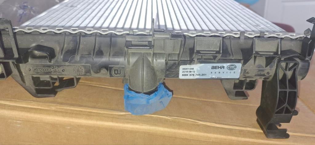 Nieuw! Radiateur renault laguna 3 CR896000P, Ophalen of Verzenden, Nieuw