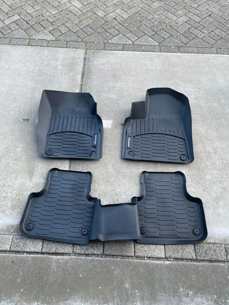 Lamborghini Urus originele  rubberen vloermatten set, Auto diversen, Ophalen of Verzenden, Nieuw