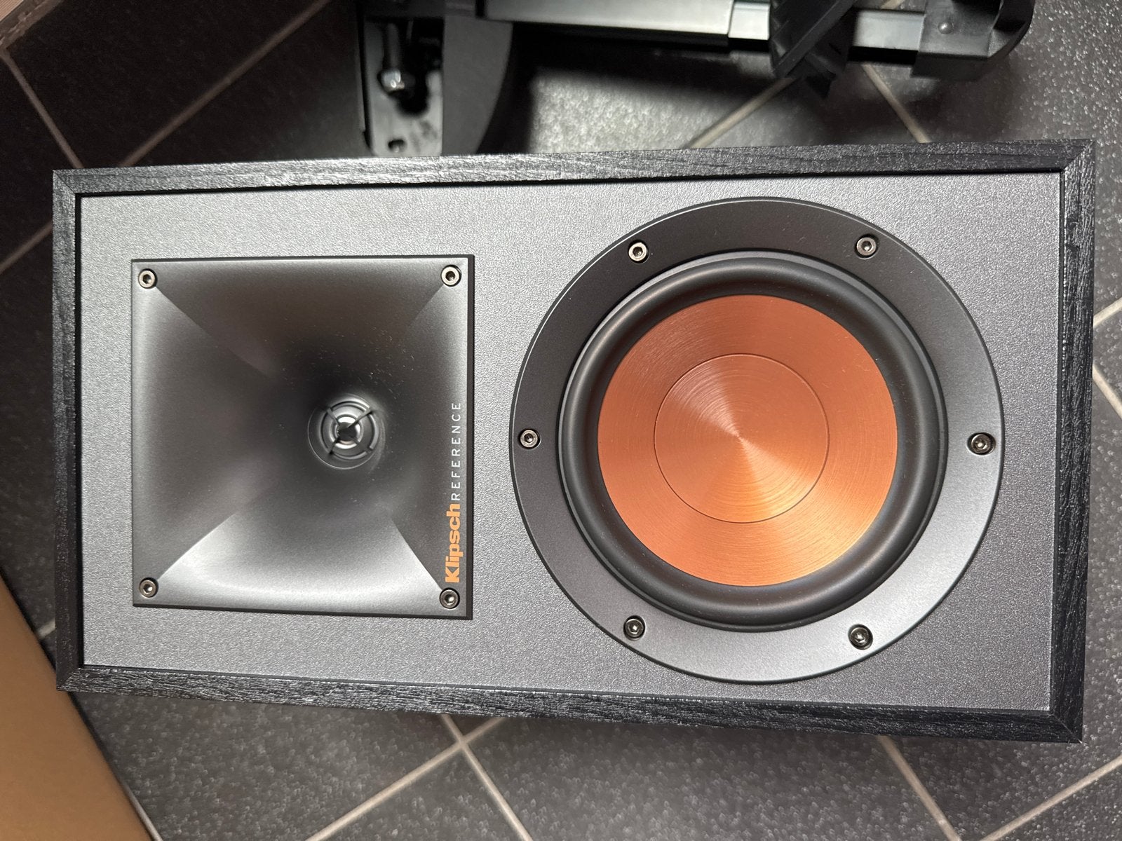 Klipsch Reference R15M speakerset met beugels, Ophalen of Verzenden, Zo goed als nieuw, 60 tot 120 watt, Geschikt voor surround/home cinema