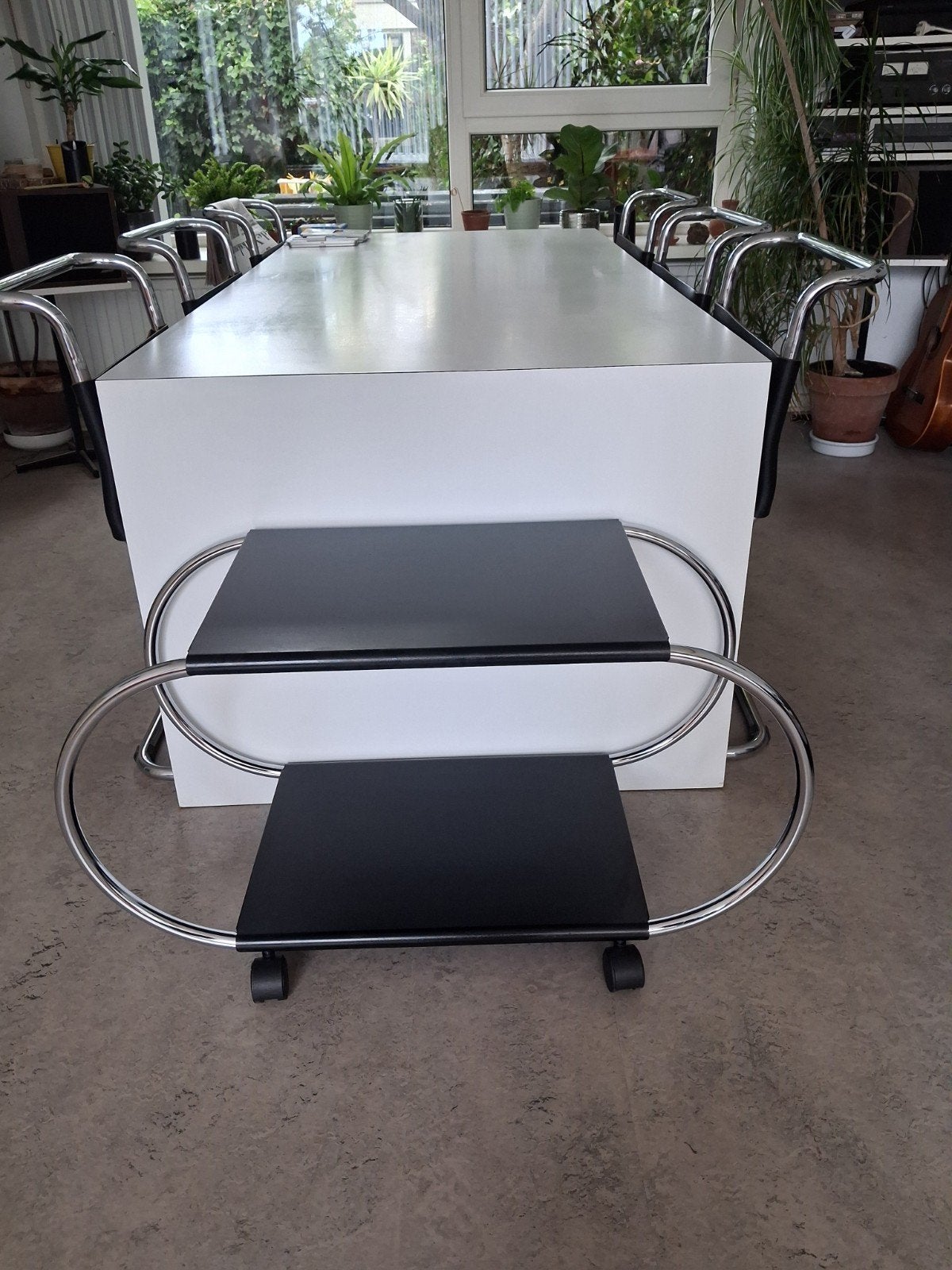 Bijzettafel met metalen bladen en chromen frame, 45 tot 60 cm, Overige materialen, Ophalen of Verzenden, Zo goed als nieuw