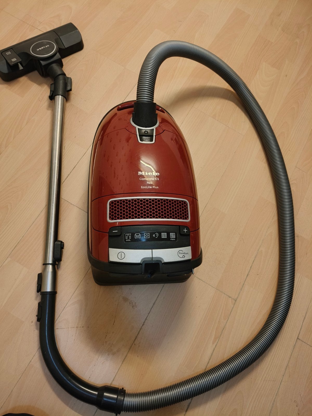 Miele Complete C3 Red Ecoline Plus - Zo goed als nieuw, Stofzak, Inclusief accessoires, Ophalen of Verzenden, Zo goed als nieuw