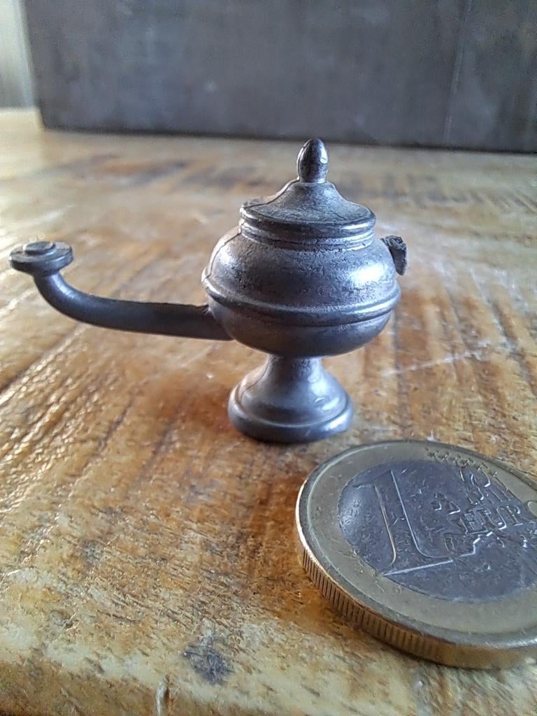 Miniatuur tinnen olielampje, Antiek en Kunst, Antiek | Tin, Ophalen of Verzenden