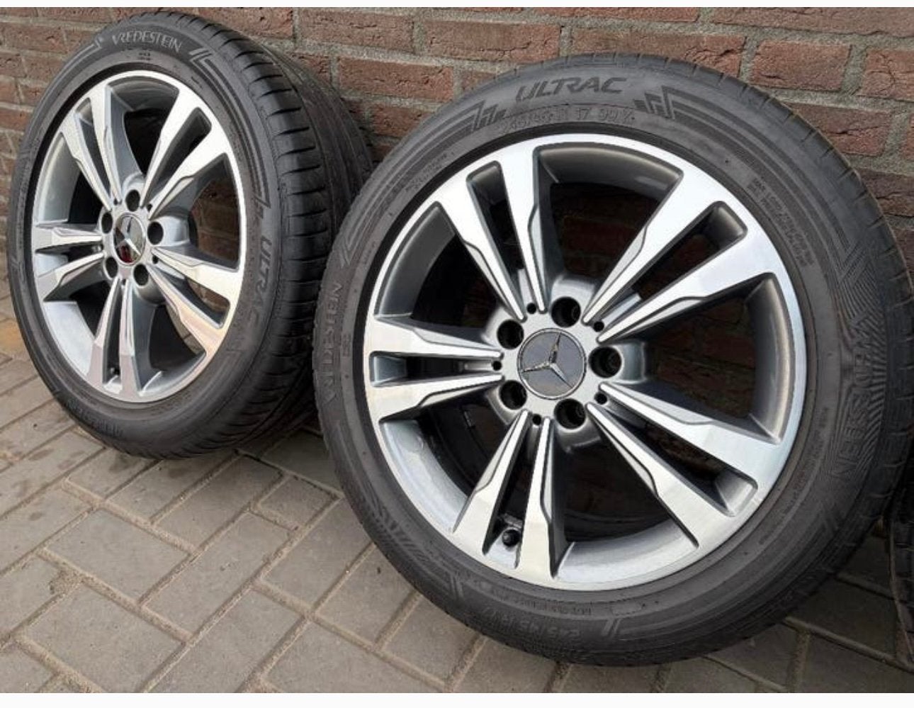 Vredstien Ultrac 245/45R17, Auto-onderdelen, Banden en Velgen, Ophalen, 17 inch, Band(en), Personenwagen