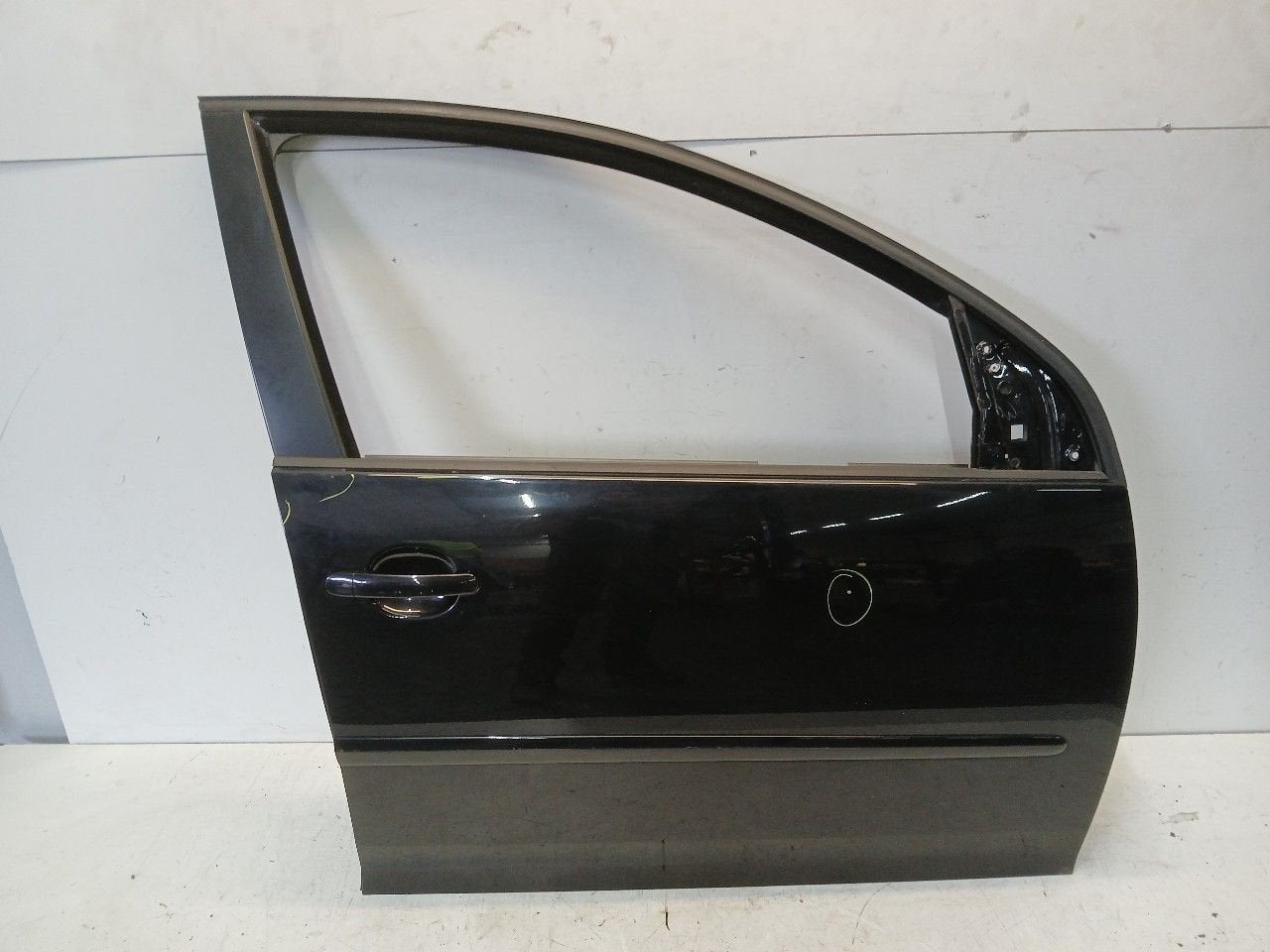 Portier rechts voor Volkswagen Golf, Onderdelen@venauto.nl, Van der Ven Autorecycling B.V., Gebruikt, Ettenseweg 76, 4706 PB Roosendaal, The Netherlands
