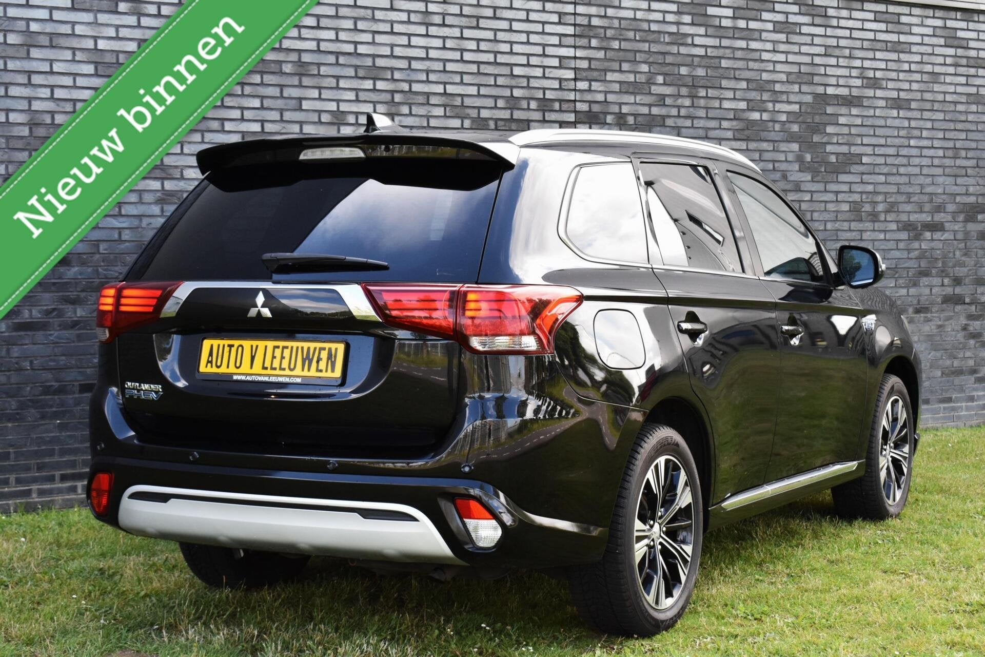 Mitsubishi Outlander 2.4 PHEV Diamand Edition 360º CAMERA/P, Automaat, Euro 6, 4 cilinders, 1865 kg