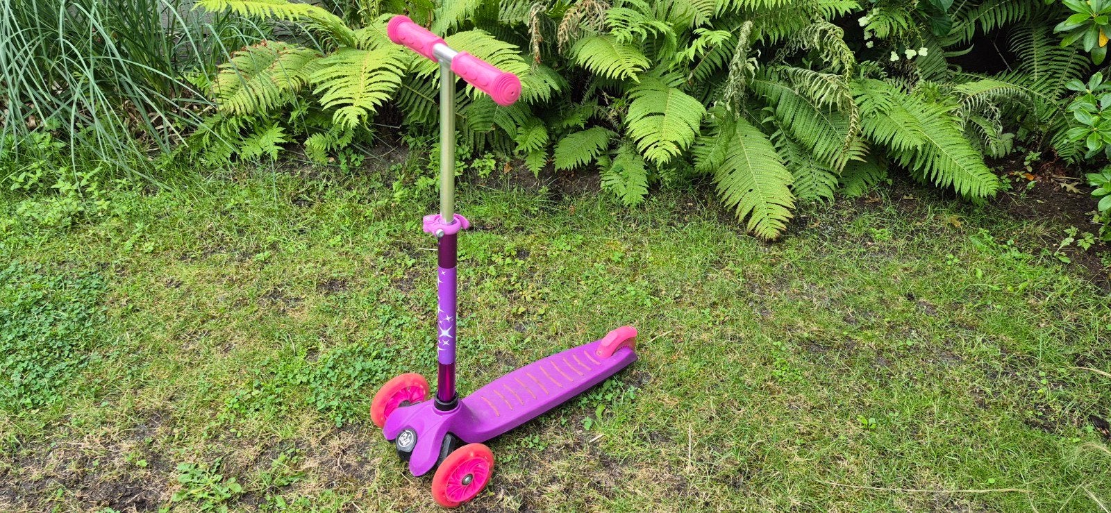 kinderstep - Roze - verlichting in de wielen, Fietsen en Brommers, Ophalen, Gebruikt, Gewone step, Lupilu