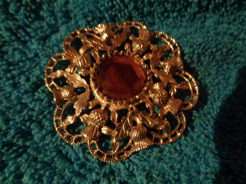 schotse broche met distels en paarse steen nr br 0174, Ophalen of Verzenden, Nieuw, Accessoires