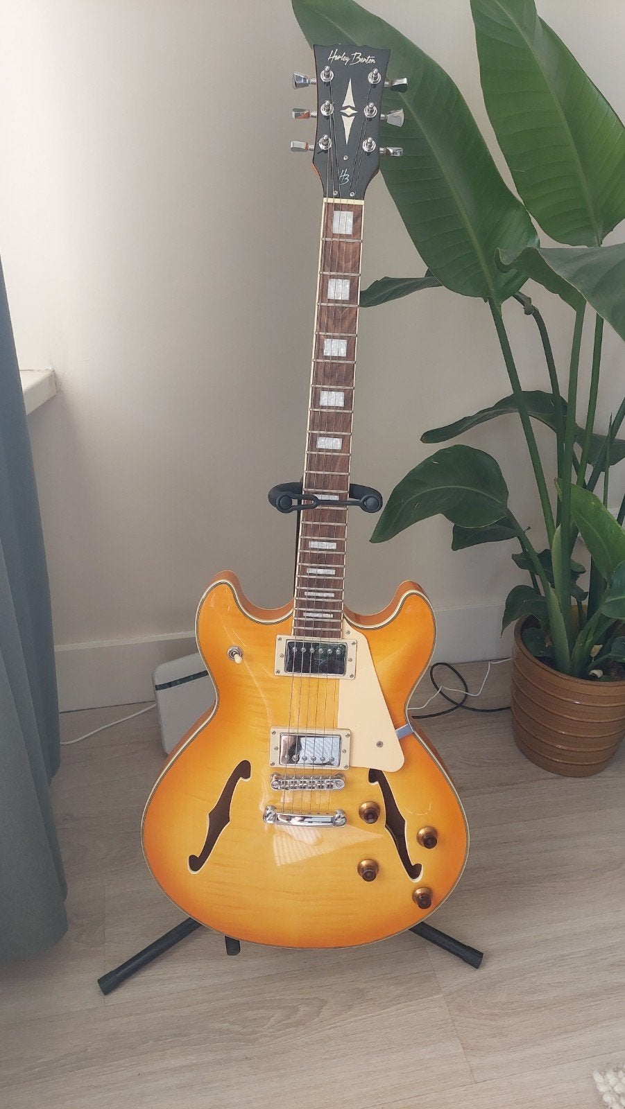 Harley Benton HB-35Plus Semi-Hollow Body Gitaar, Ophalen, Zo goed als nieuw, Semi-solid body