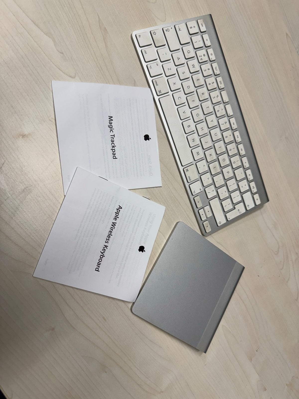 Apple Magic Keyboard (A1314) en Magic Trackpad (1st gen) set, Computers en Software, Gebruikt, Draadloze ontvanger, Ophalen of Verzenden