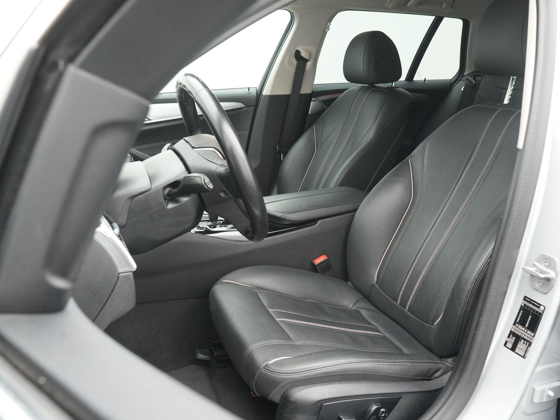 Foto 9 van BMW 5-serie Touring 520i High Executive