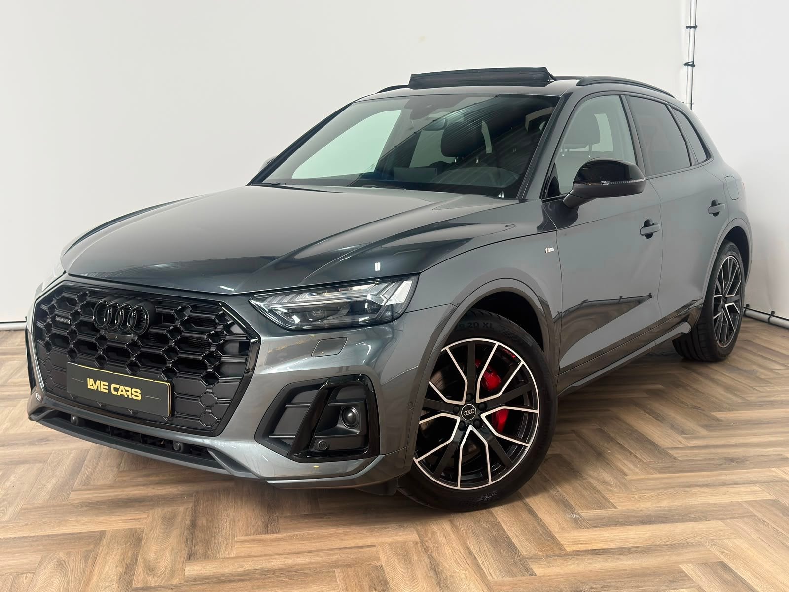 Audi Q5 50 TFSI e S edition Competition|PANO|NAP|B&O|MASSAGE, Automaat, Gebruikt, 4 cilinders, Bedrijf