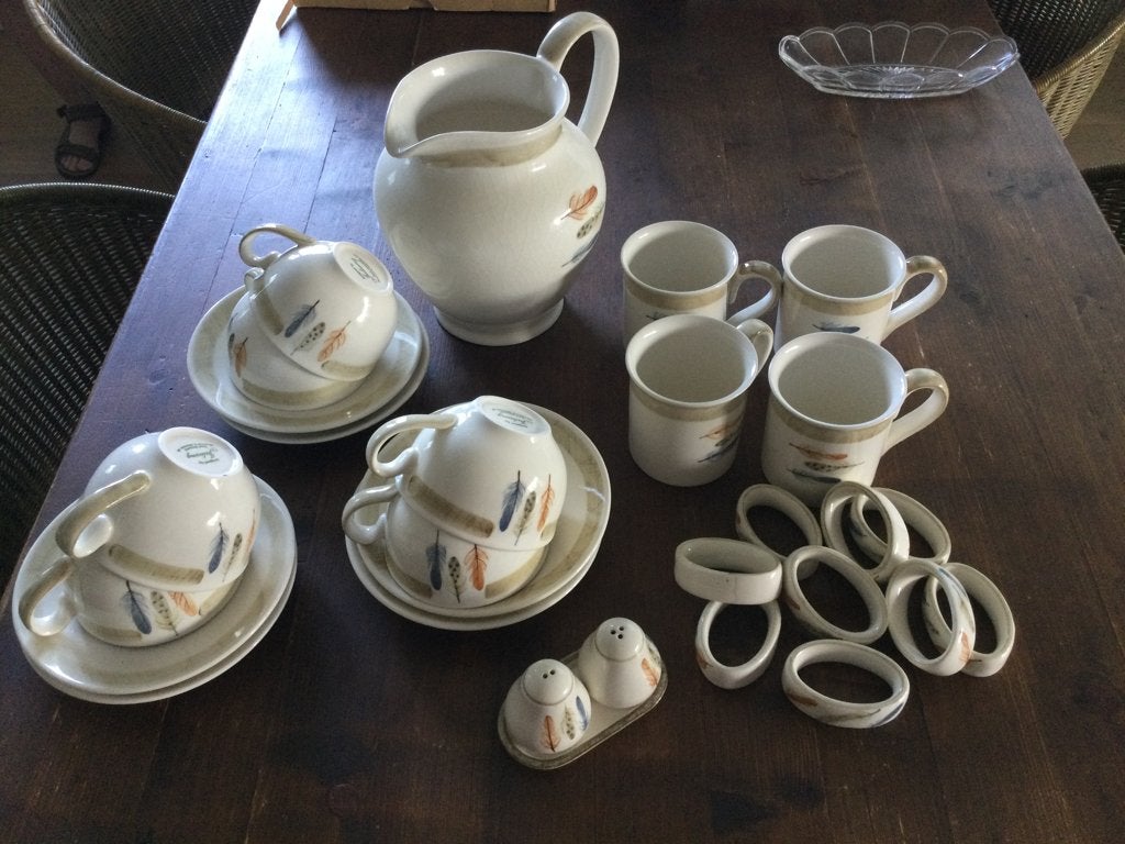 Delen Jaliang servies cremekleurig met veertjes motief, Ophalen, Overige typen, Zo goed als nieuw, Overige stijlen
