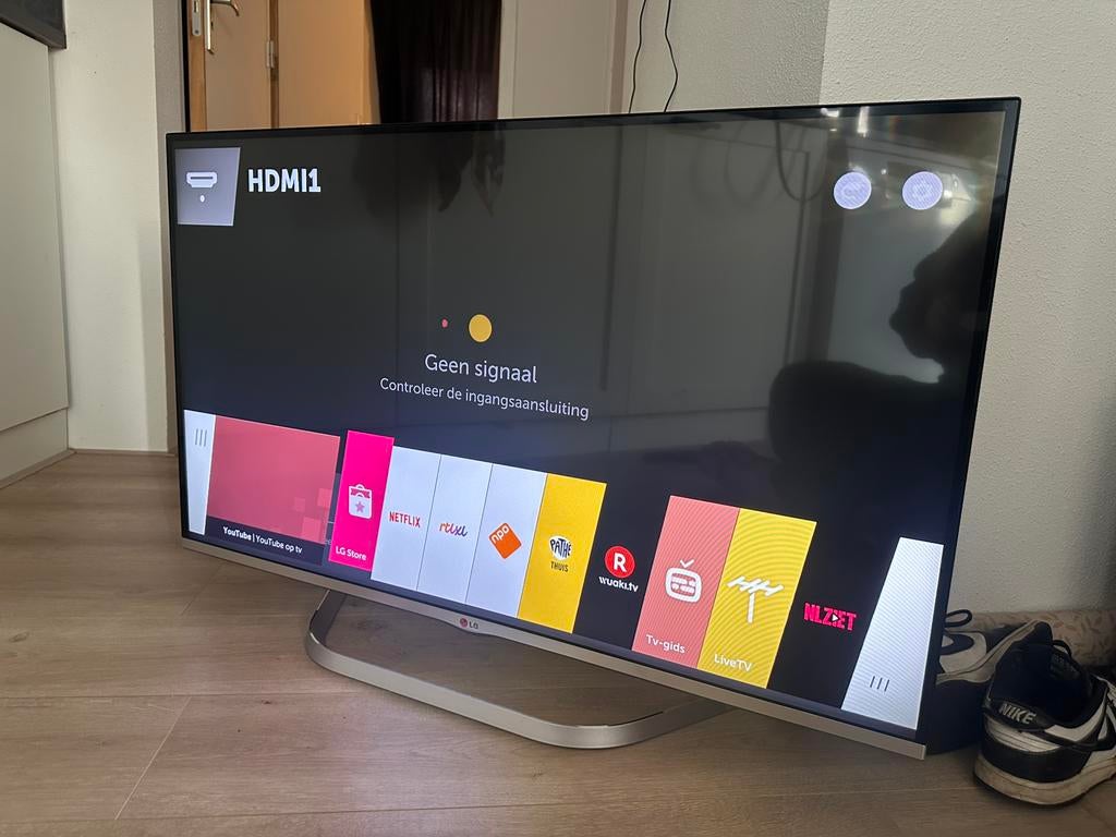 LG LED Smart TV 4K Ultra HD - 42 inch, Ophalen, 50 Hz, Zo goed als nieuw, 100 cm of meer