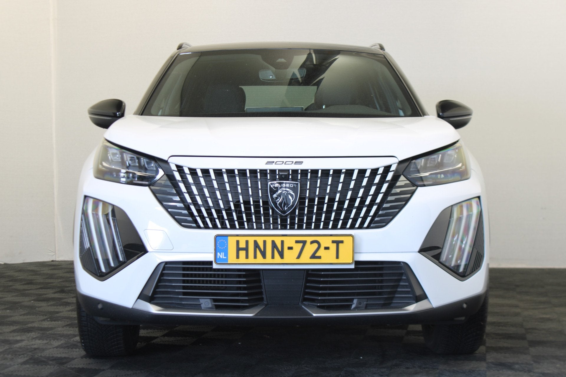 Peugeot 2008 1.2 PureTech 130 GT |Camera|Navi| (bj 2024), Auto's, Peugeot, Gebruikt, 1199 cc, Leder en Stof, Wit