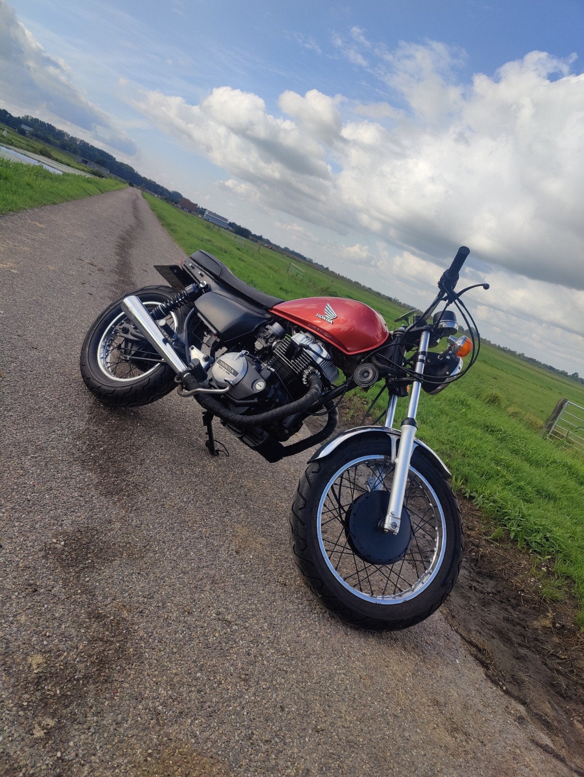 Honda CM450C Cafe Racer | 1983 | 31.281 km | echte oldtimer, 450 cc, 2 cilinders, Gebruikt, Particulier
