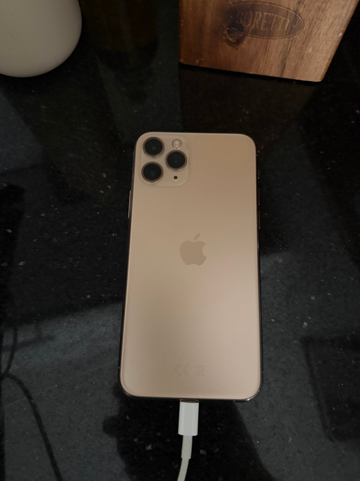 iPhone 11 Pro  Goud - Scherm gebroken, Telecommunicatie, IPhone 11 Pro Max, Ophalen of Verzenden, 64 GB, Zonder simlock