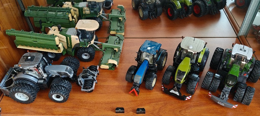 landbouw miniaturen 1:32, Ophalen of Verzenden, Zo goed als nieuw, Tractor of Landbouw, Overige merken