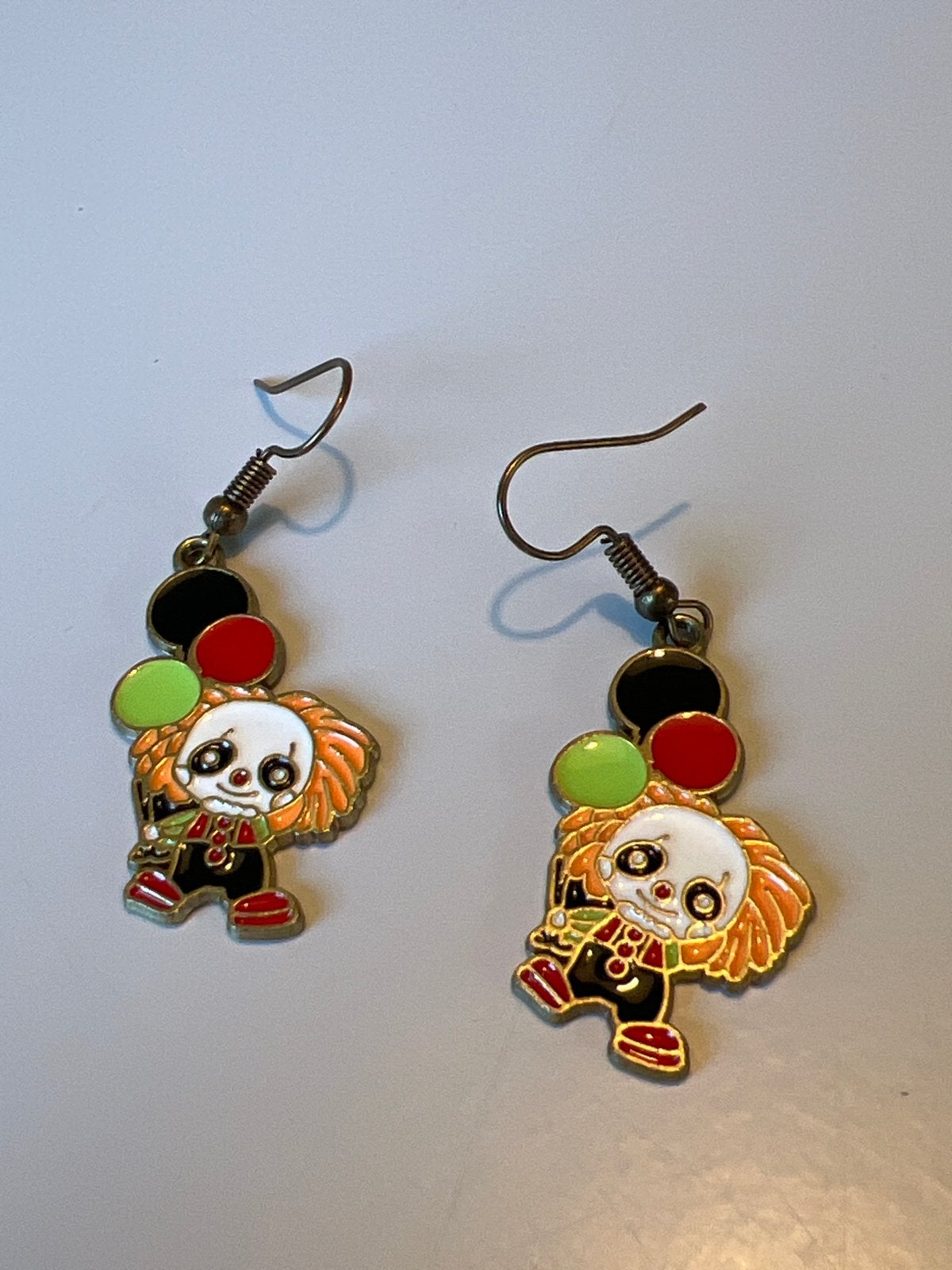 Baby Pennywise IT Clown Oorbellen - Halloween, Overige materialen, Hangers, Overige kleuren, Nieuw