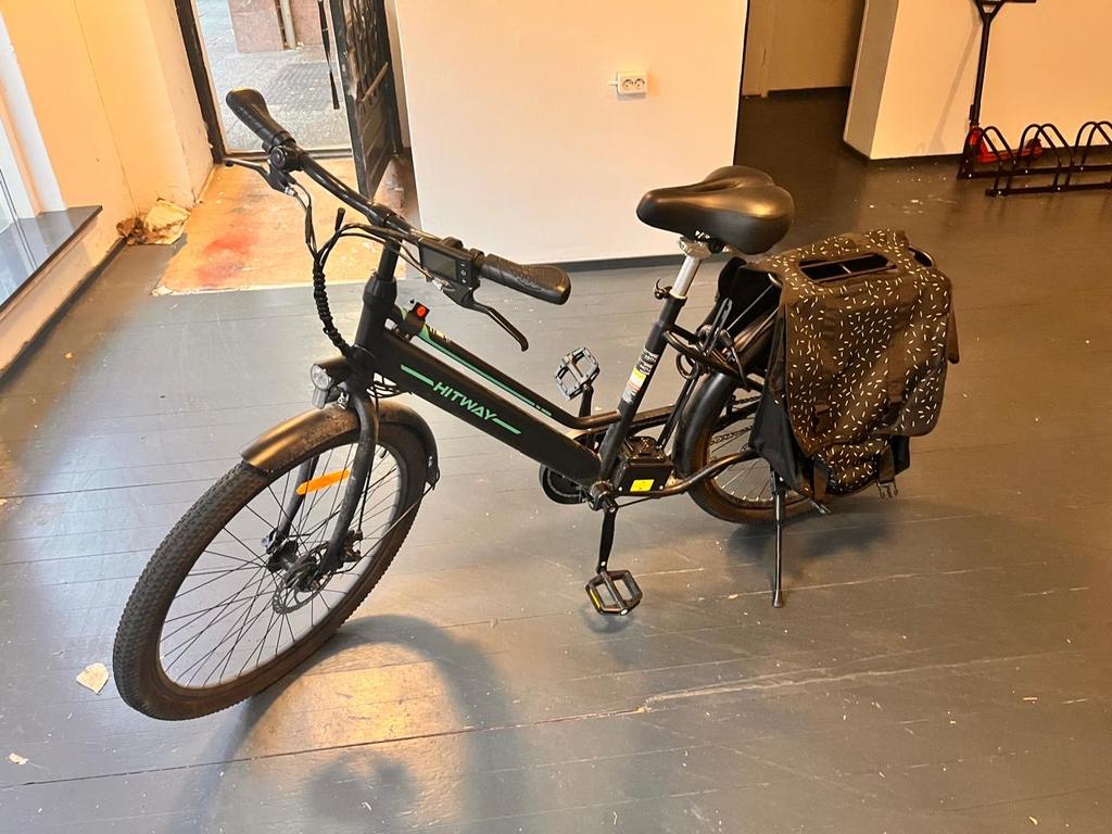 Hitway elektrische fiets, Fietsen en Brommers, Elektrische fietsen, Gebruikt, 51 tot 55 cm, 30 tot 50 km per accu, Ophalen