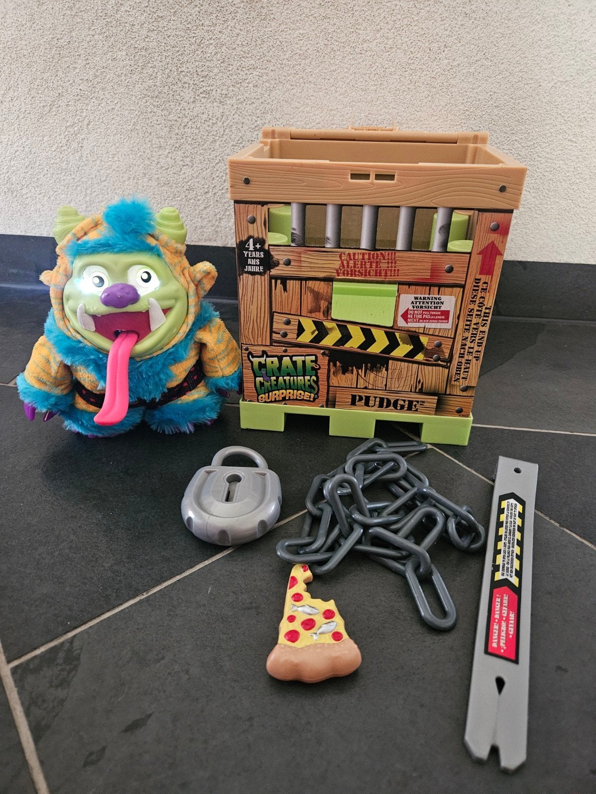 Crate Creatures Surprise Pudge knuffel met kist accessoire, Ophalen of Verzenden, Gebruikt, Jongen of Meisje
