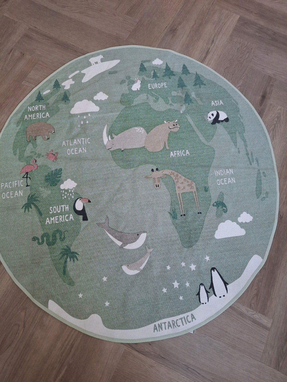 H&M Vloerkleed Kinderkamer Wereldkaart 130 cm Rond, Huis en Inrichting, Groen, Rond, Ophalen of Verzenden, Zo goed als nieuw