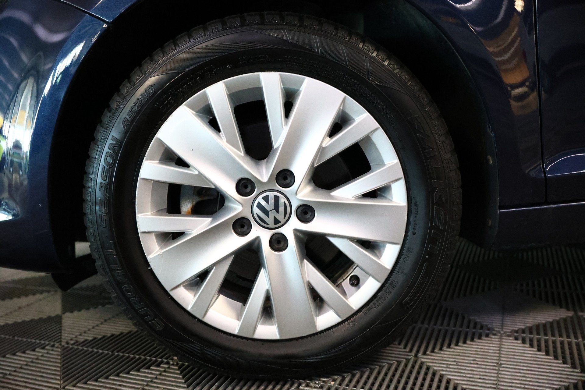 Volkswagen Golf Plus 1.4 TSI Highline DSG 62000 km AIROC PDC, Automatische klimaatregeling, Gebruikt, 122 pk, Origineel Nederlands