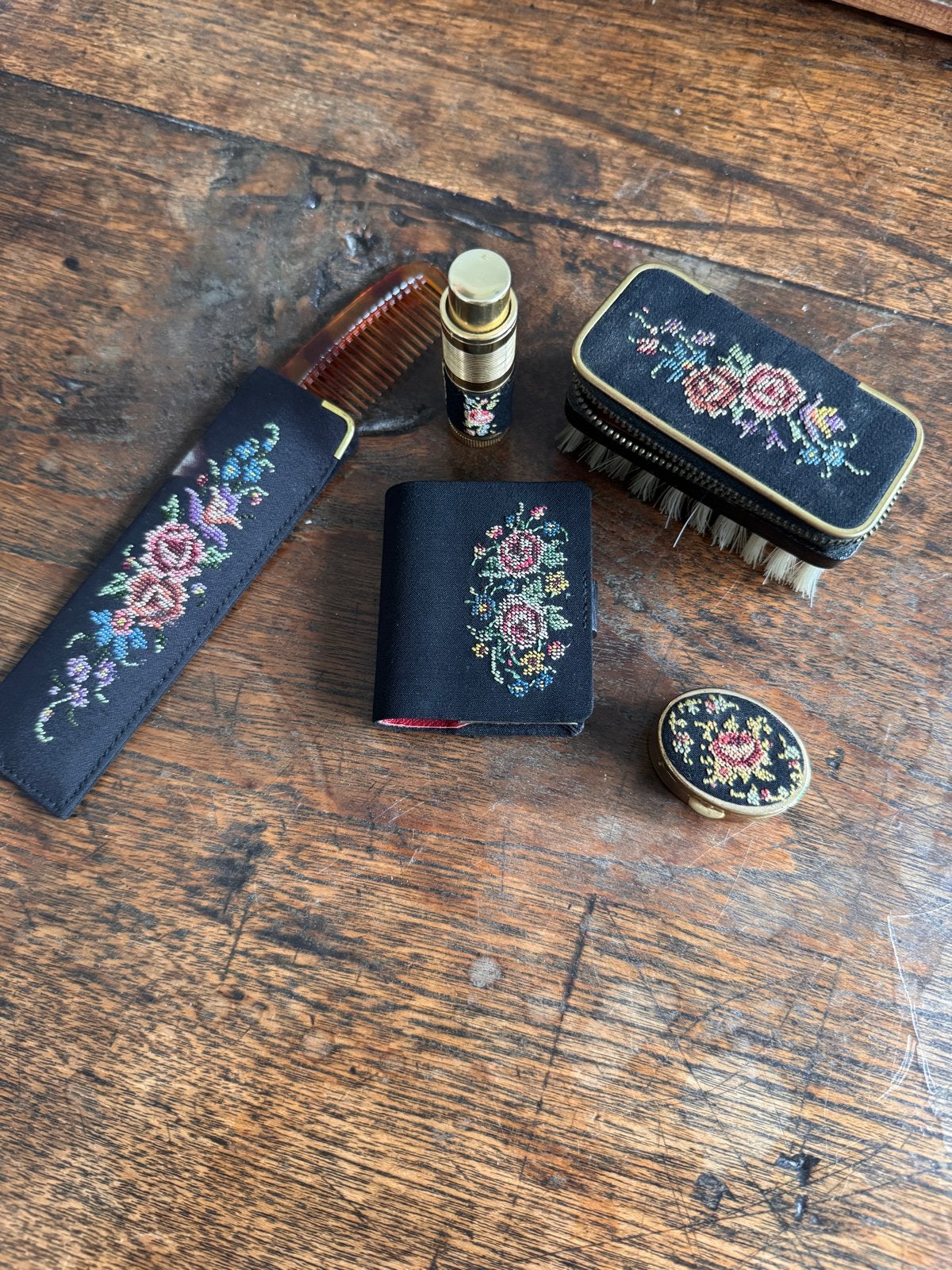 Vintage Golden Seal Reis Toiletsetje met Borduurwerk, Ophalen of Verzenden