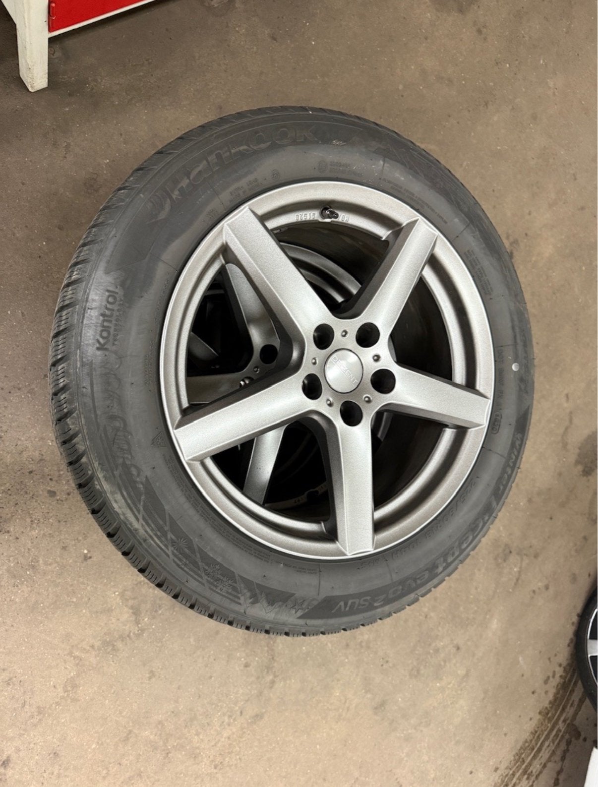 Toyota Rav4 lichtmetalen winterset, Hankook banden/ 2019+, Auto-onderdelen, Ophalen, 18 inch, Gebruikt, Banden en Velgen