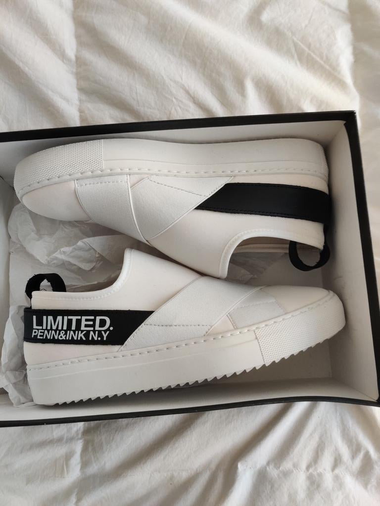 Penn en Ink Limited dames sneakers., Kleding | Dames, Schoenen, Ophalen of Verzenden, Nieuw, Beige, Sneakers of Gympen
