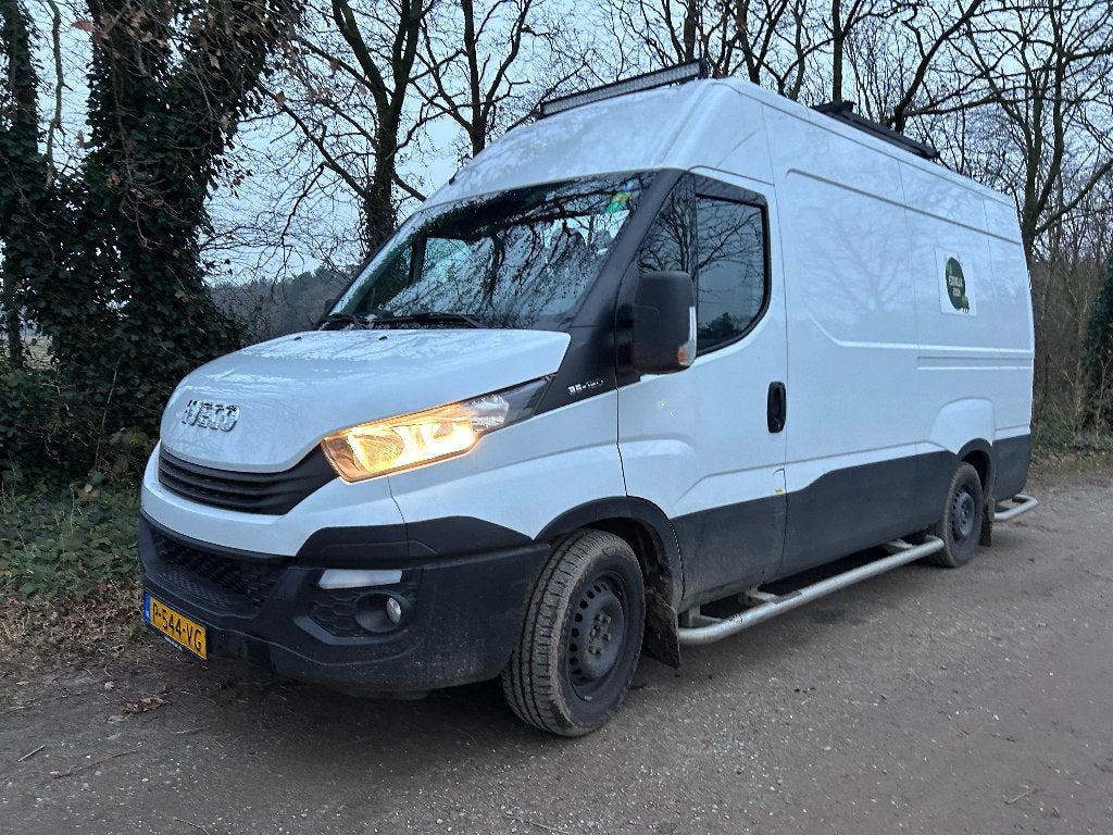 Iveco Daily 35S ´Stealth´ Camper 2016 , Euro6 , 107.000Km, Auto's, Overige Auto's, Achterwielaandrijving, 2287 cc, 150 pk, Wit