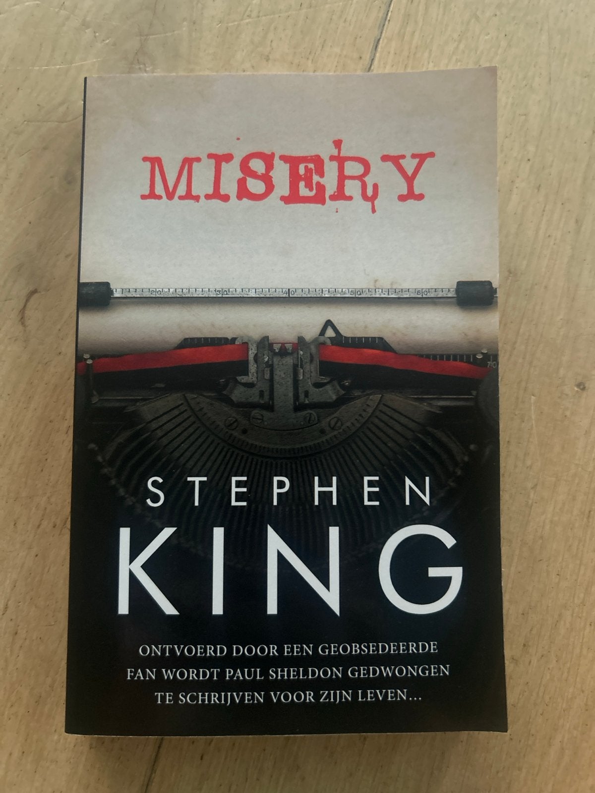 Misery - Stephen King (Paperback), Boeken, Ophalen, Zo goed als nieuw, Nederland
