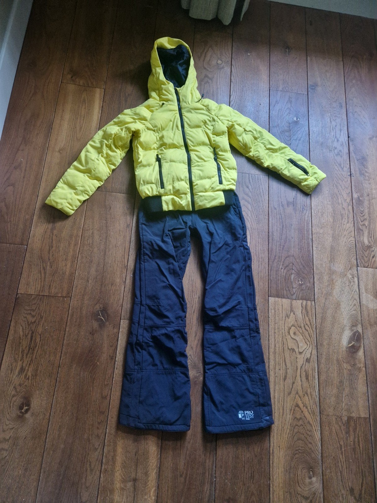 Brunotti ski-jas en Protest skibroek - Maat 164 - XS, Ophalen of Verzenden, Zo goed als nieuw, Brunotti en Protest, Maat 34 (XS) of kleiner