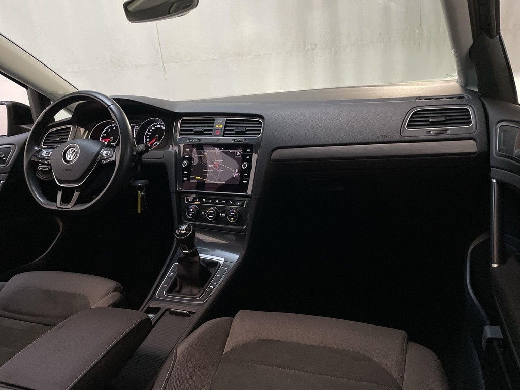Volkswagen Golf Variant 1.0 TSI Comfortline Business Panoram, Auto's, Volkswagen, Gebruikt, 1200 kg, Met garantie (alle), Zwart
