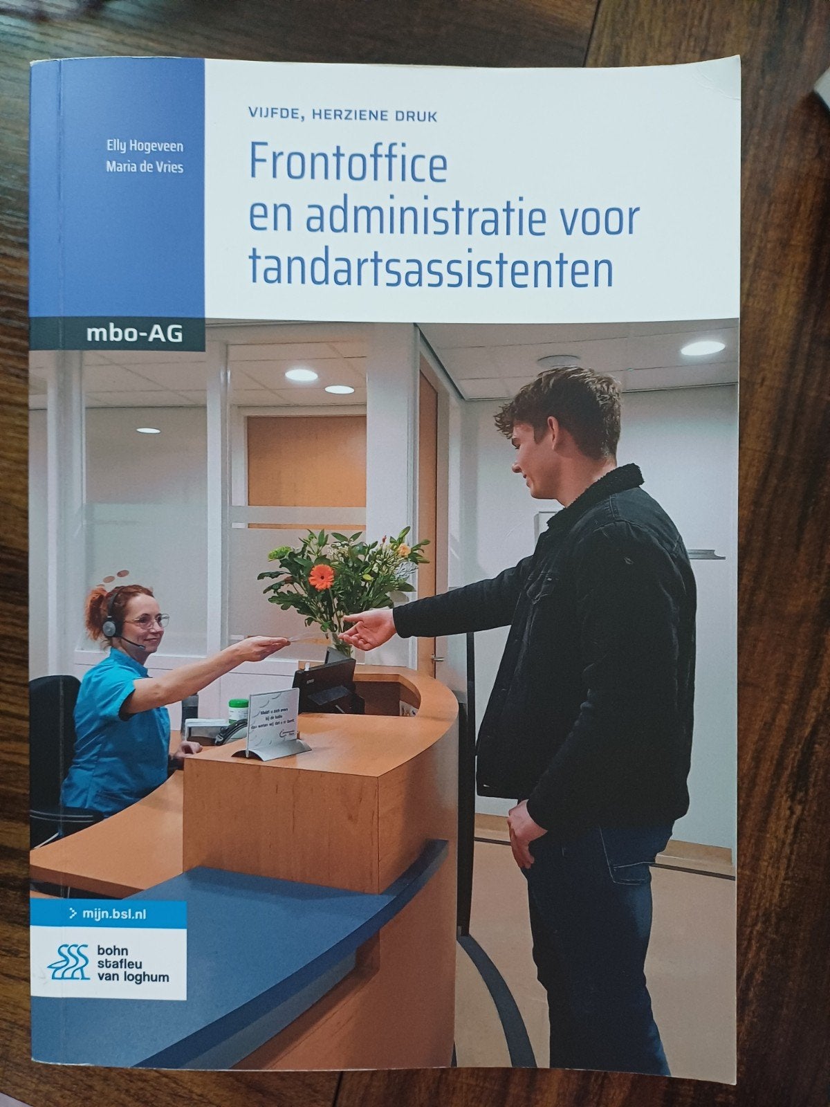 School Frontoffice en administratie voor tandartsassisten., Ophalen, Beta, Zo goed als nieuw, MBO