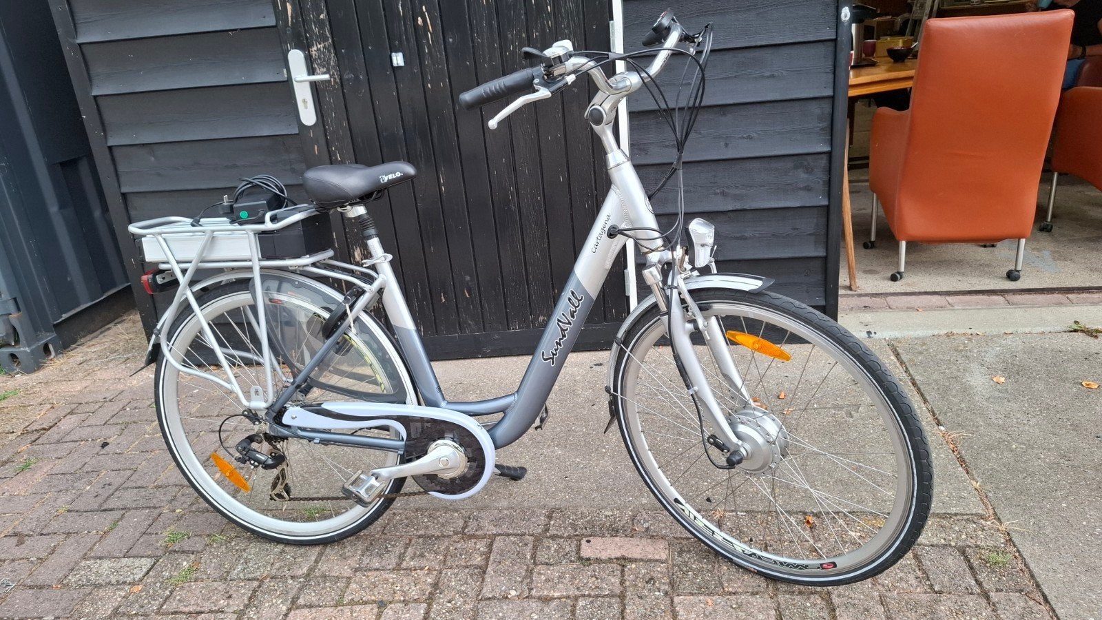Sundvall elektrische fiets - 28 inch, Fietsen en Brommers, Minder dan 30 km per accu, Gebruikt, 59 cm of meer, Ophalen