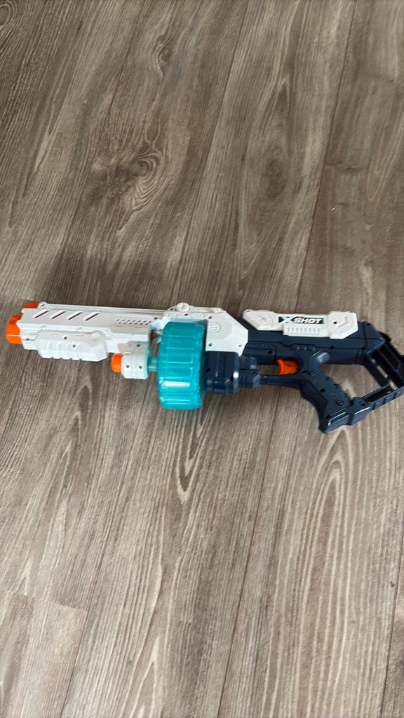 X-Shot speelgoedgeweer met magazijn, Ophalen, Gebruikt, Jongen of Meisje