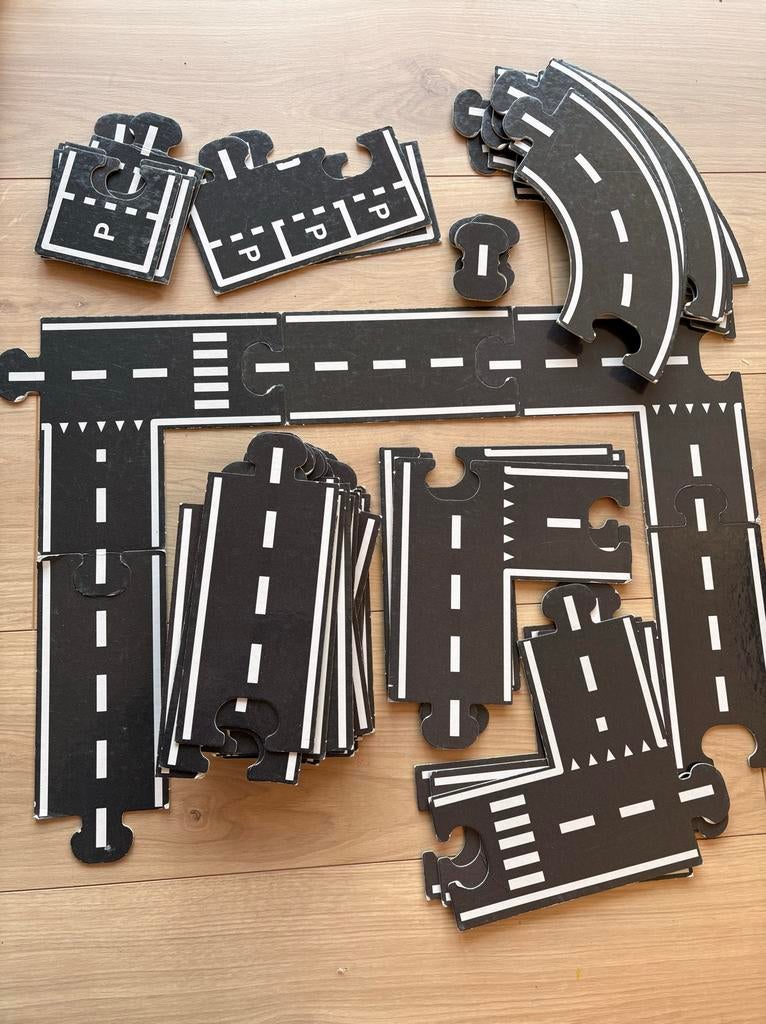 Kartonnen wegdelen speelgoed, Ophalen, Gebruikt, Jongen of Meisje