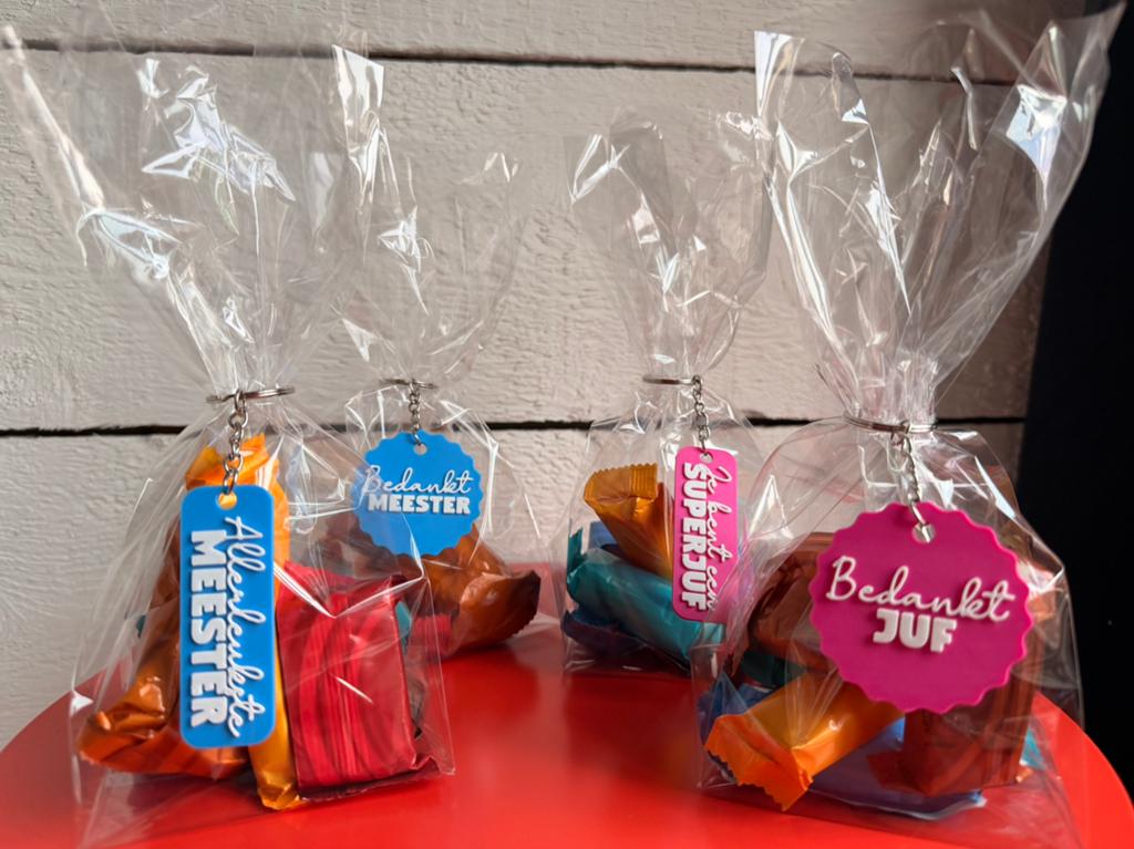 Juf & Meester bedankje (losse sleutelhanger of pakketje), Ophalen of Verzenden, Nieuw