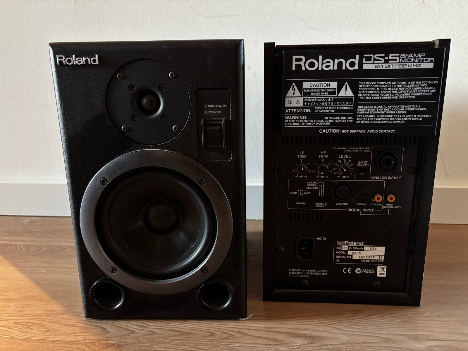 Roland DS-5 Monitor Studiomonitoren, Studiomonitor, Gebruikt, Inclusief kabels, Minder dan 60 watt