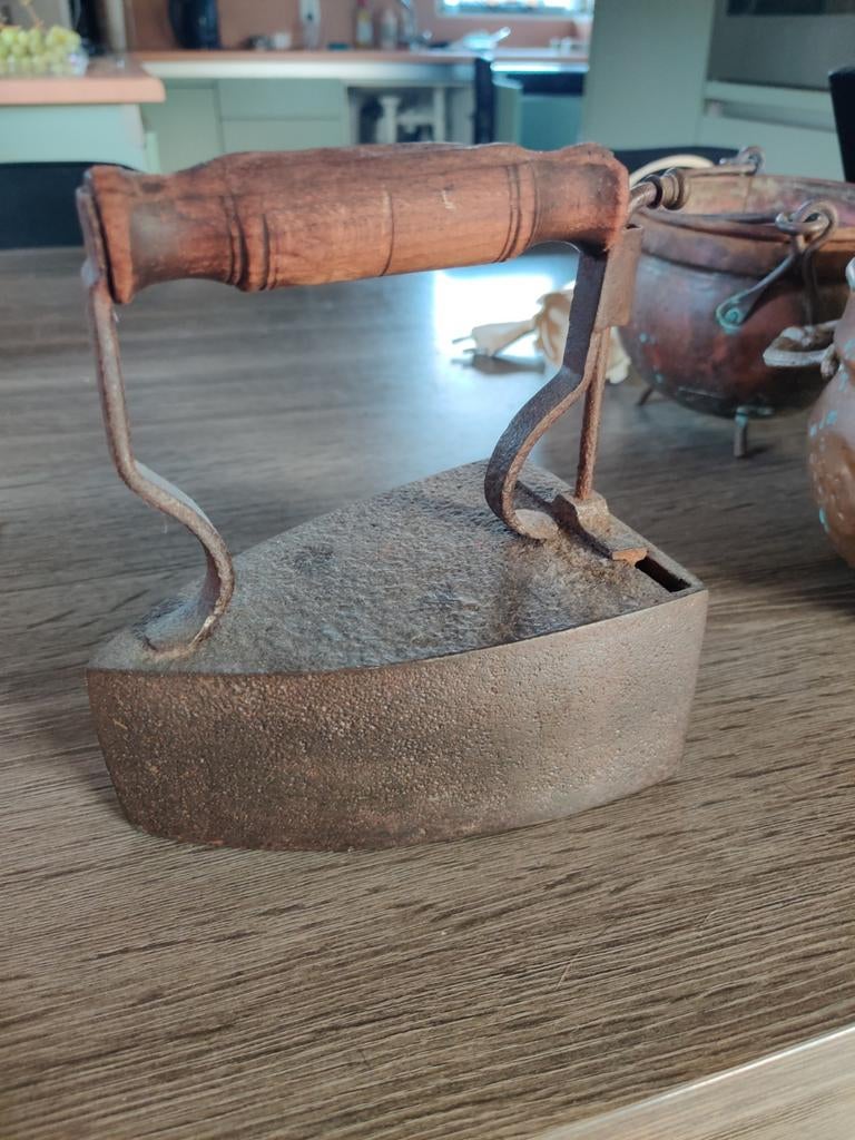 Antiek strijkijzer, Ophalen of Verzenden