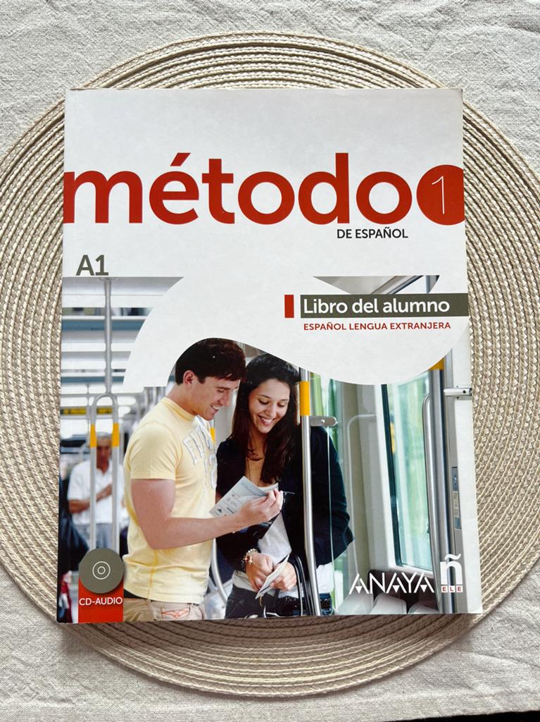 Spaans cursus - Metodo 1 de español A1 - libro del alumno, Ophalen of Verzenden, Zo goed als nieuw