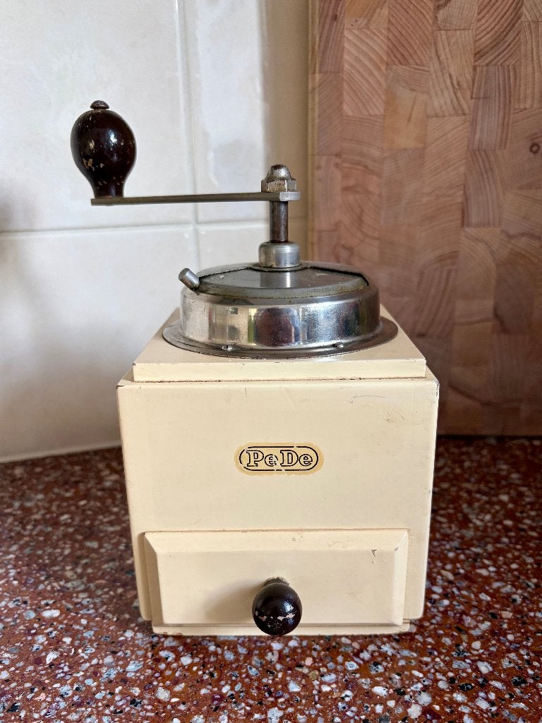 Antieke PeDe koffiemolen, vintage handmatige koffiemolen, Antiek en Kunst, Ophalen of Verzenden