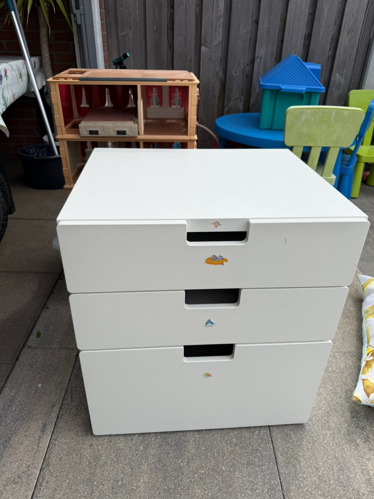 Koper gezocht! Van Ikea ladenkastje ivm ponys van dochter, Ophalen, 50 tot 100 cm, Zo goed als nieuw, Minder dan 100 cm