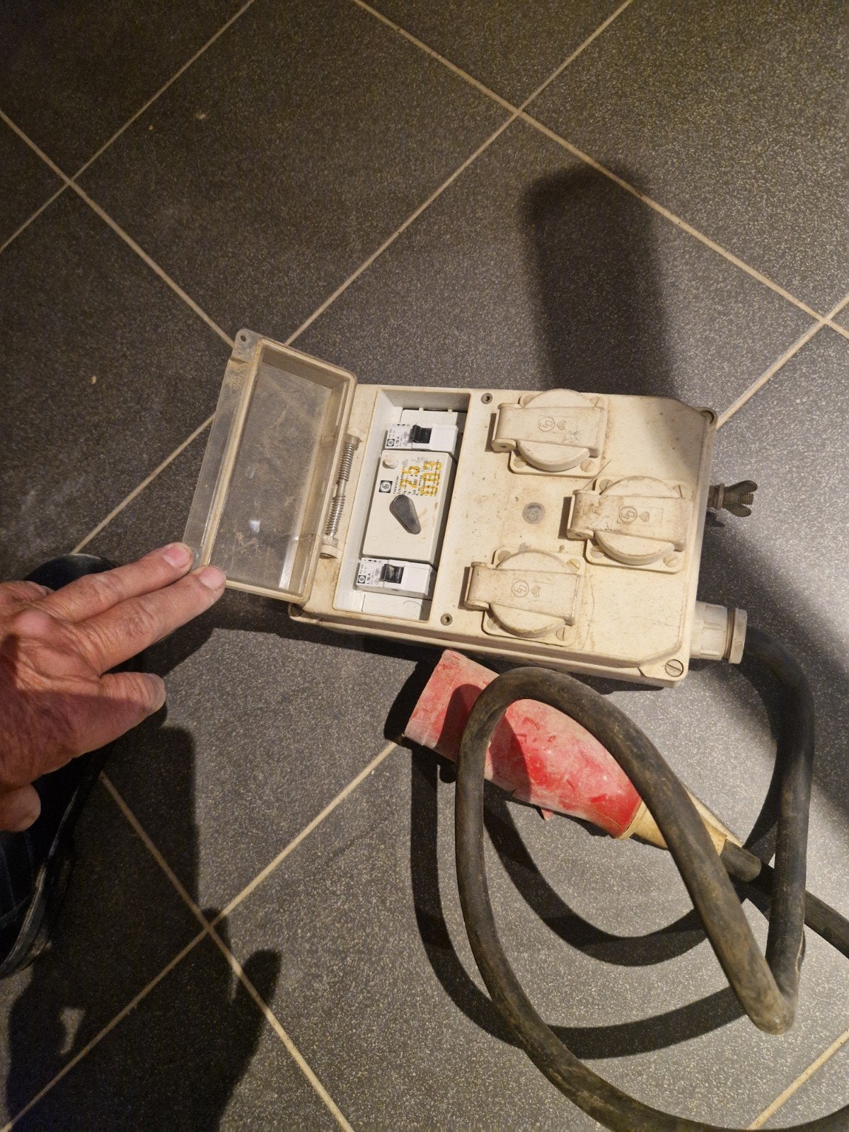 Veld verdeler 380 v naar 3x 220 v, Ophalen, Overige typen