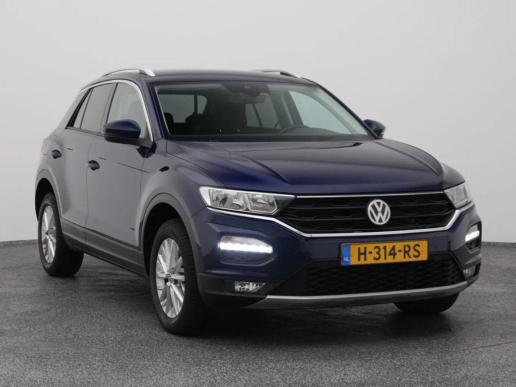 Volkswagen T-Roc € 20.700,00, Automaat, Adaptive Cruise Control, Stof, 4 cilinders