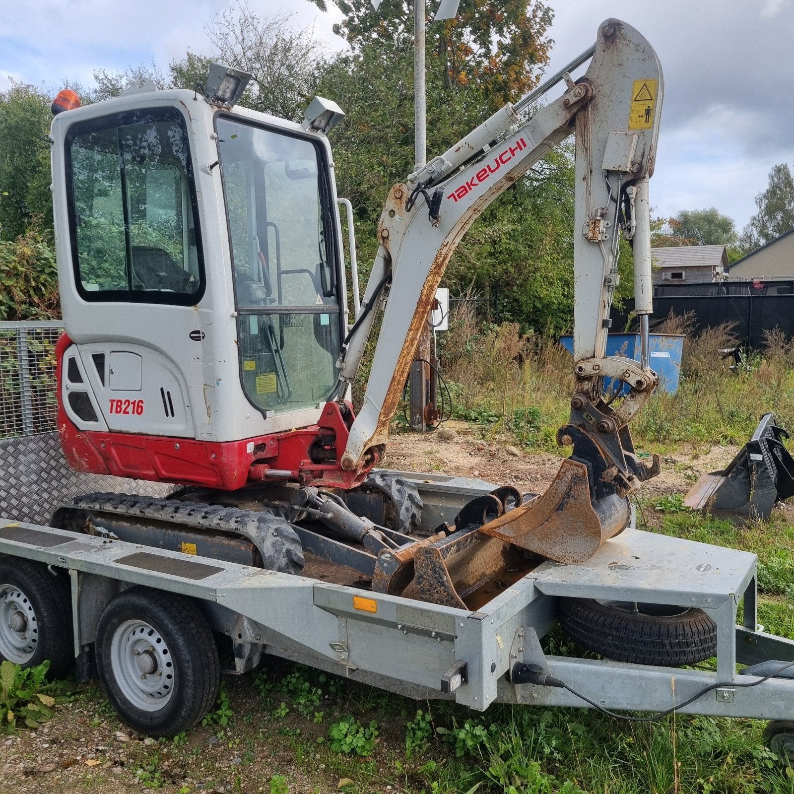 Takeuchi TB216 Minigraver met 3 Bakken en Transporter, Ophalen of Verzenden, Graafmachine