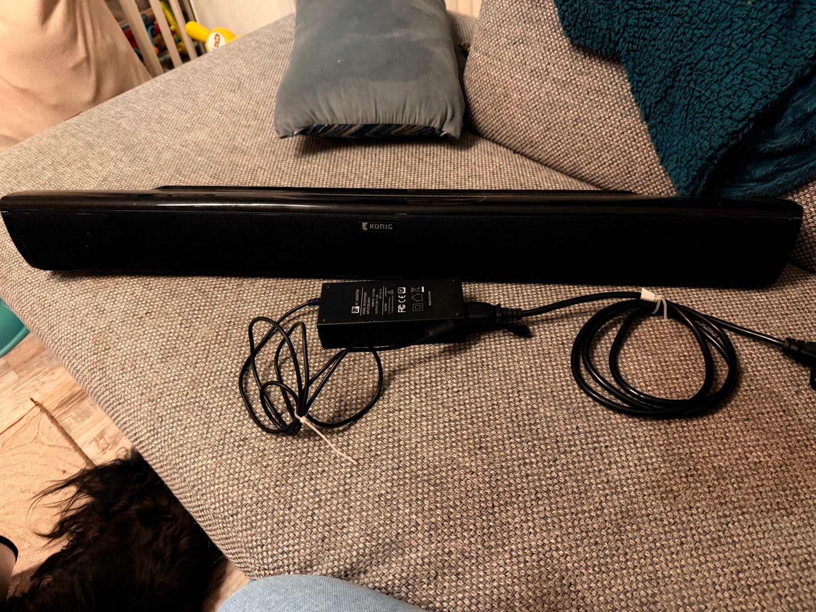 Konig HAV-SB400 Soundbar met adapter, Ophalen, Zo goed als nieuw
